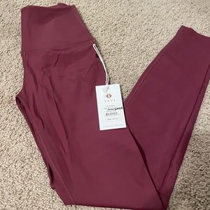 Tavi Noir Leggings - size Small - BNWT